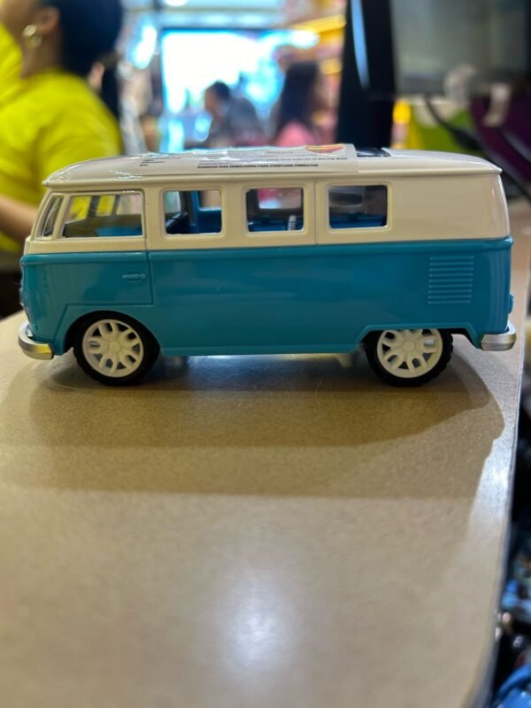 Carrinho Kombi