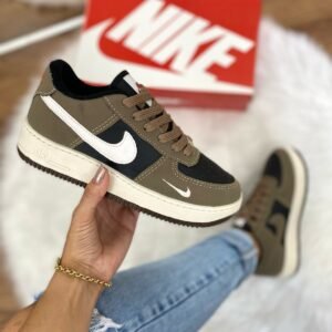 Tenis Air Force Verde Musgo Nike
