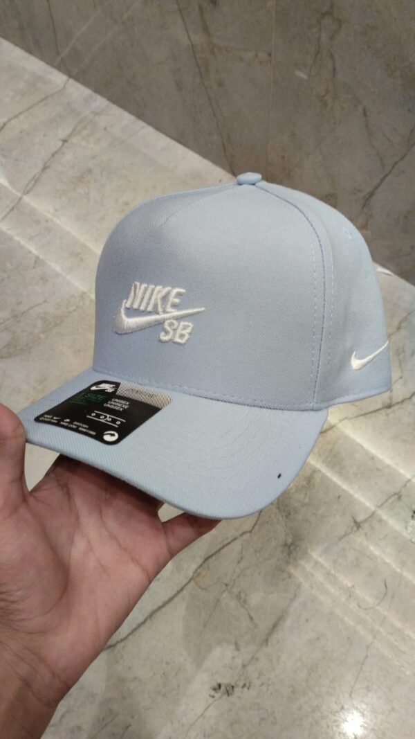 Boné Rosa Letreiro Branco  Nike