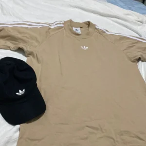 Camiseta Over Sized Adidas
