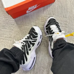 Tênis Tn Air Max Branco/preto Nike