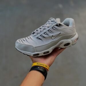 Tênis Tn Air Max Cinza Nike